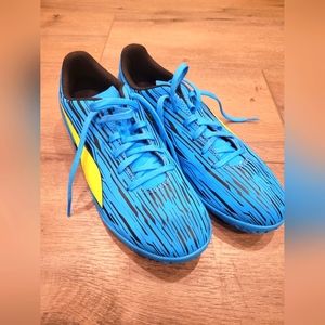 Puma Men's Indoor Soccer Shoes